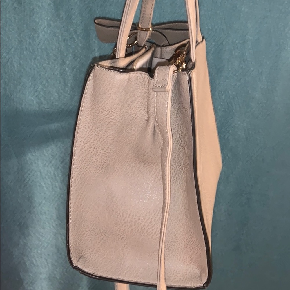 Purse - Picture 4 of 4